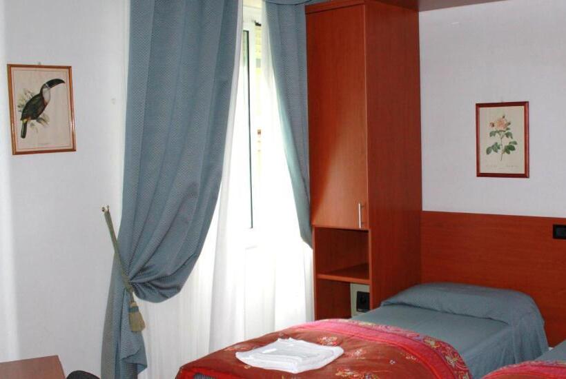 4인용 스탠다드 룸, Europa