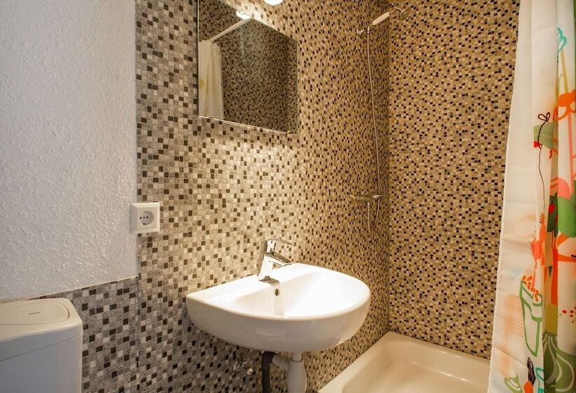 استودیوی لوکس, Willemstad Resort