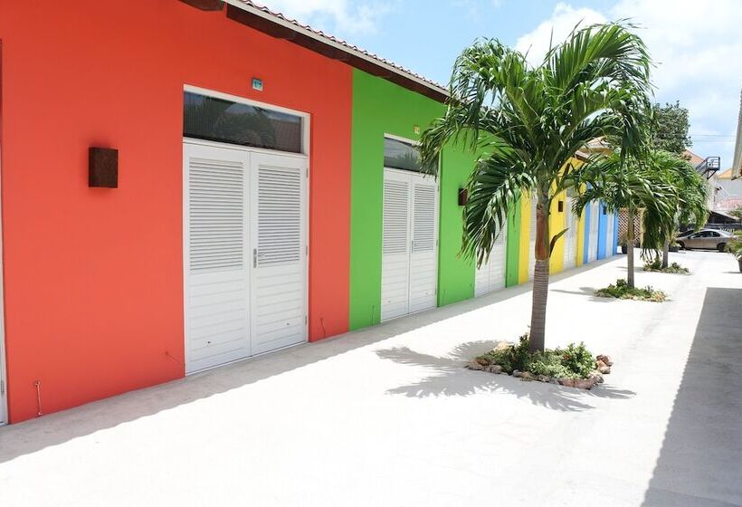 استودیوی لوکس, Willemstad Resort