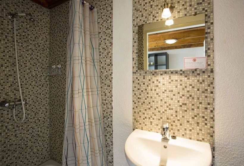 استودیوی لوکس, Willemstad Resort