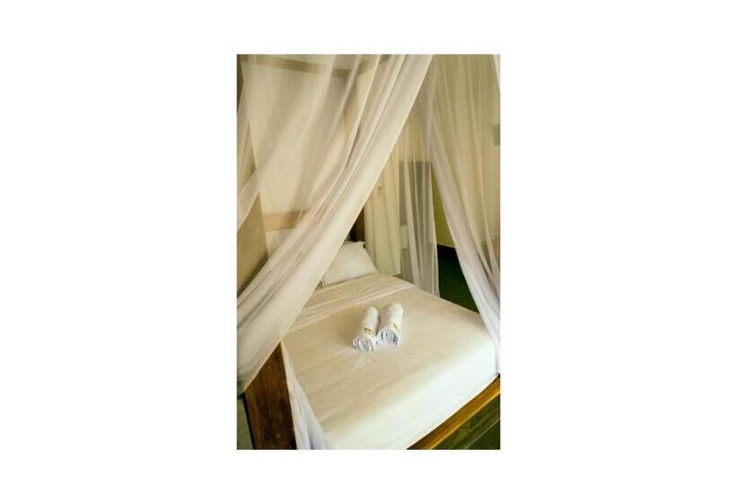 バルコニー付きスタンダードトリプルルーム, Gili Air Bungalows