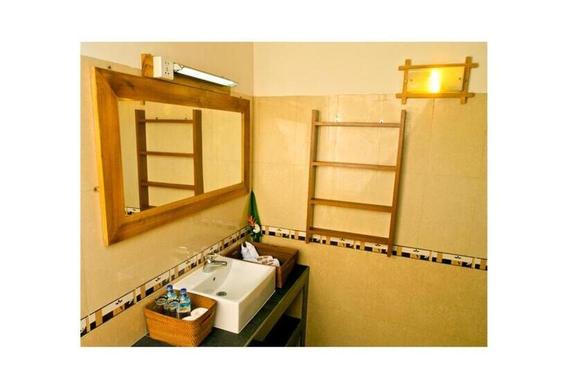 バルコニー付きスタンダードトリプルルーム, Gili Air Bungalows