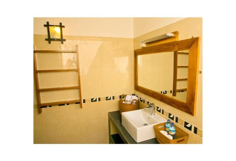 バルコニー付きスタンダードトリプルルーム, Gili Air Bungalows