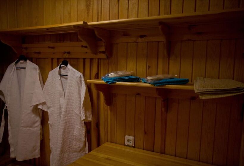 اتاق سوپریور, Guest House Alyans