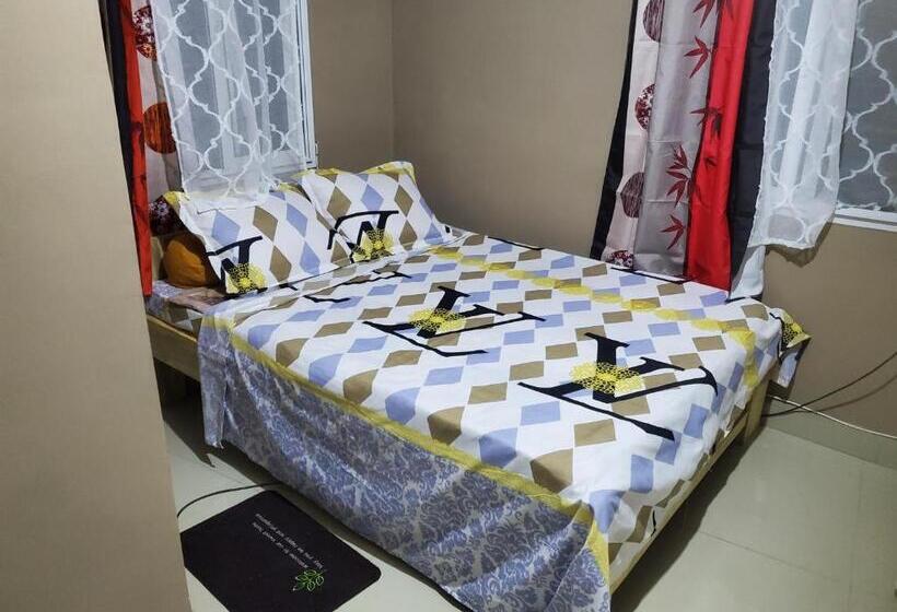 اتاق لوکس, Homelidays