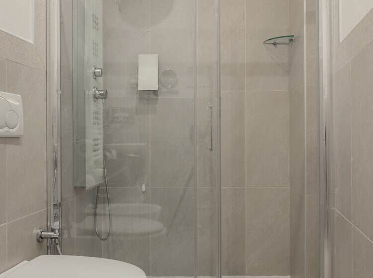 小型套房, Palazzo Degli Abati