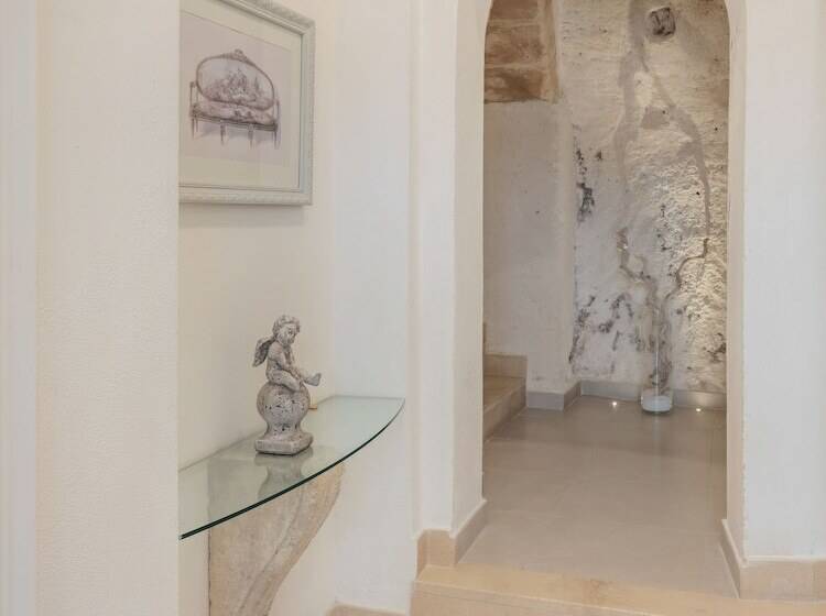 标准间, Palazzo Degli Abati