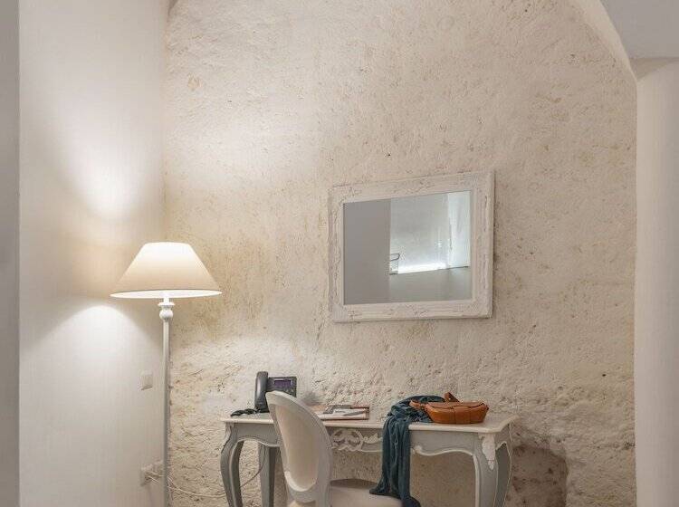 标准间, Palazzo Degli Abati