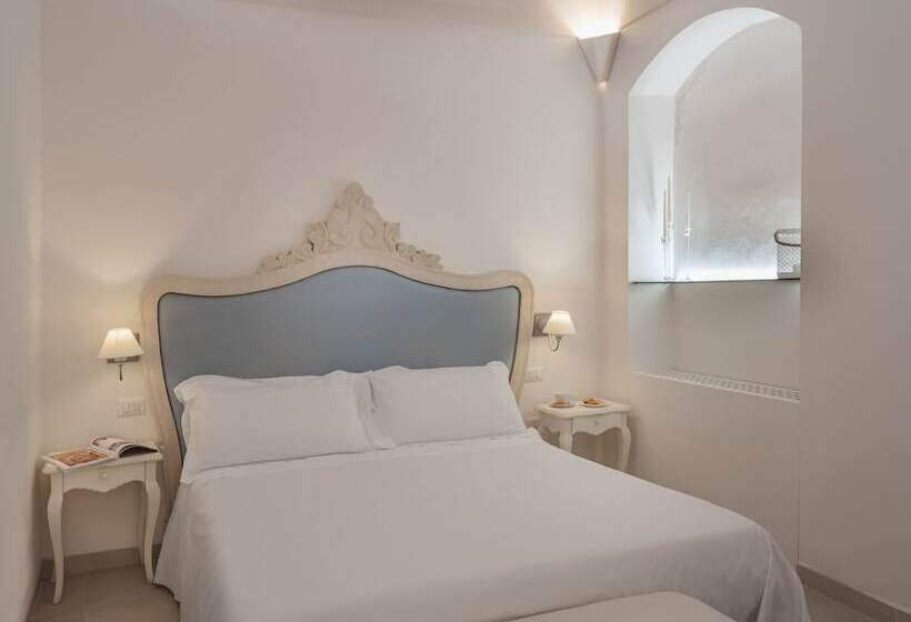 标准间, Palazzo Degli Abati