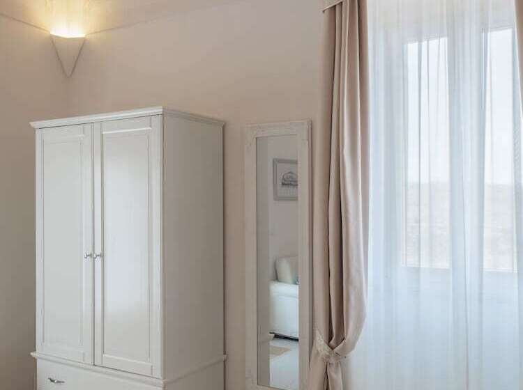 小型套房, Palazzo Degli Abati