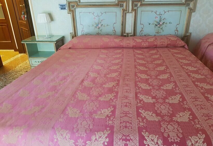 Номер Стандарт Трехместный, Venice Lion Residence   Vespucci