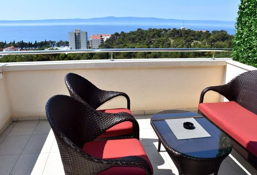 غرفة قياسية مطلّة علي البحر مزوَّدة بتراس, Villa Mila