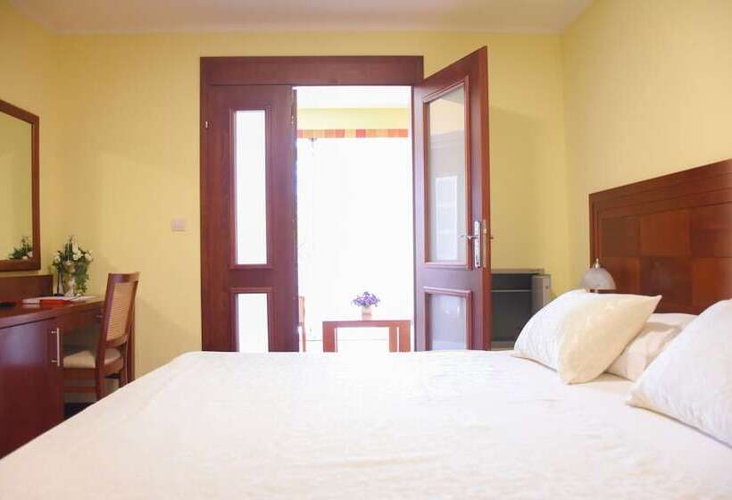 شقة غرفة نوم واحدة مزودة بتراس مطلة على البحر, Villa Mila