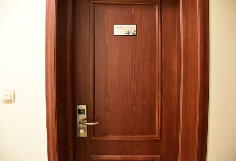 غرفة قياسية مطلّة علي البحر مزوَّدة بتراس, Villa Mila