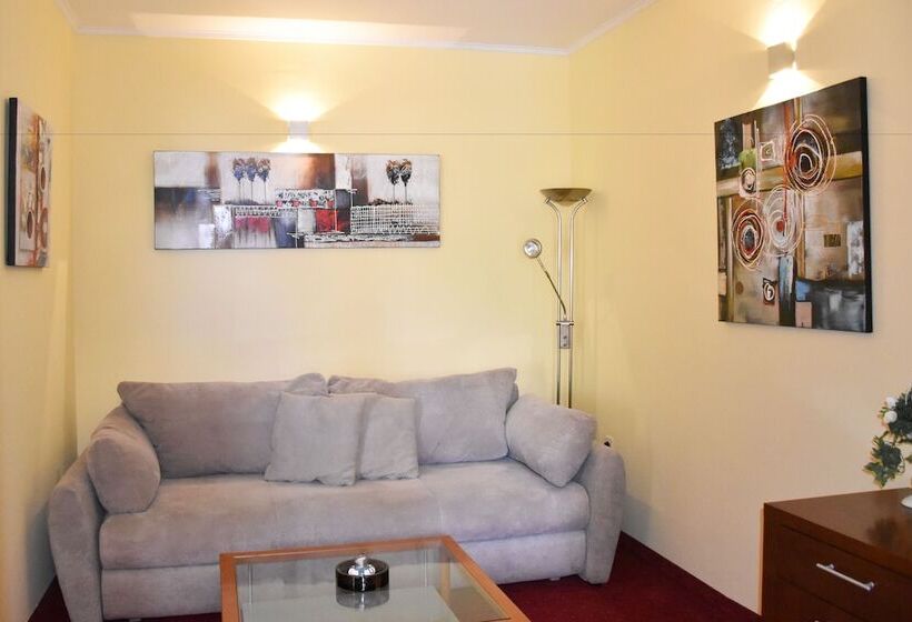 شقة غرفة نوم واحدة مزودة بتراس مطلة على البحر, Villa Mila