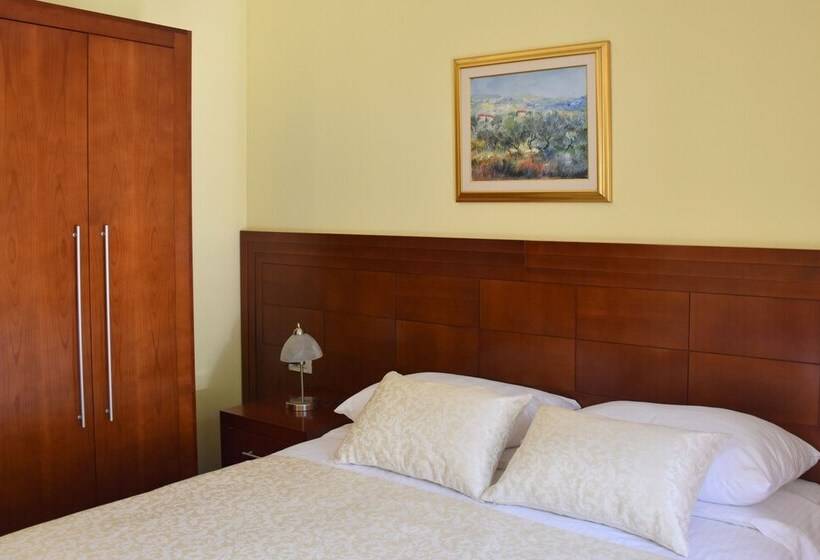 غرفة عائلية, Villa Mila