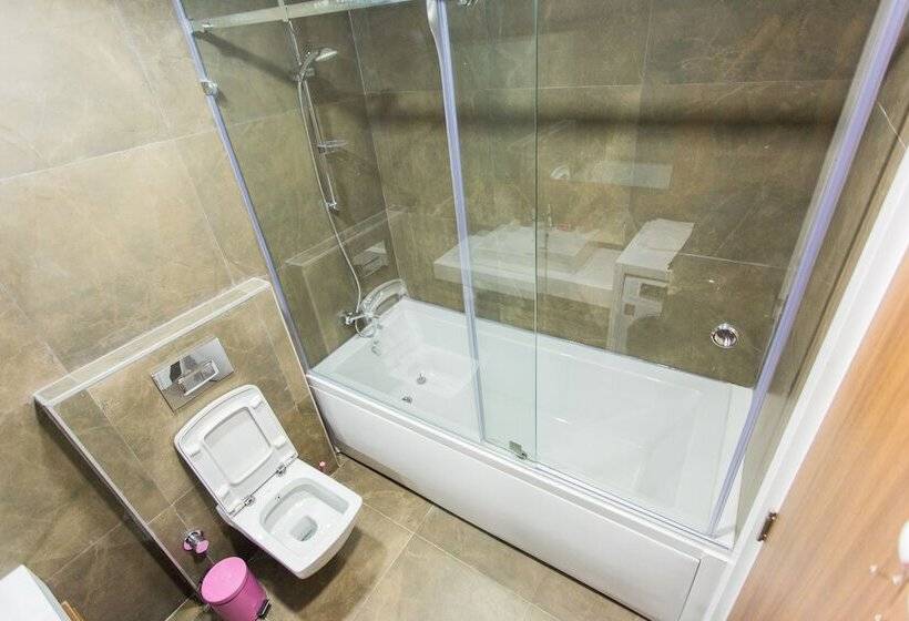 3침실 디럭스 아파트, Accra Luxury Apartments
