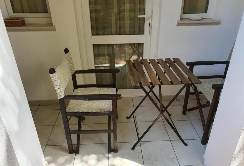 Huoneisto 1 Makuuhuone Pohjakerros, Airone Cervia B&b Camere E Appartamenti