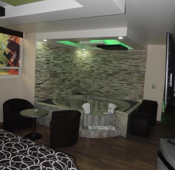 Люкс Повышенной Комфортности, Ambos Mundos