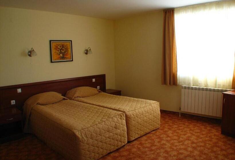 Quarto Familiar, Bariakov Family