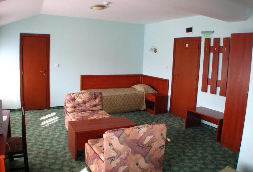 Quarto Familiar, Bariakov Family