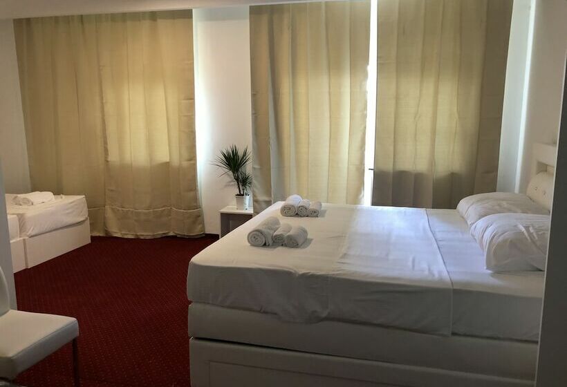 Triple Room Sea View, Park