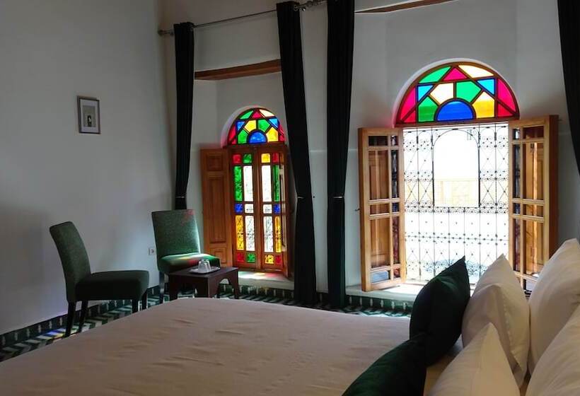 プールビュースイート, Riad Sabah