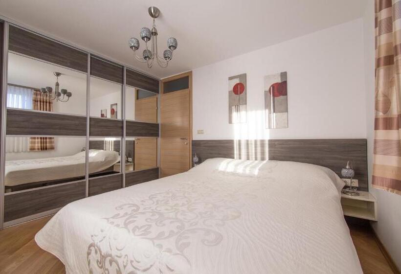 דירה בת חדר שינה 1 עם מרפסת, Villa Novak