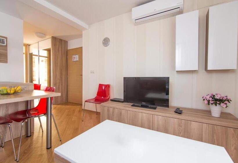 דירה בת חדר שינה 1 עם מרפסת, Villa Novak