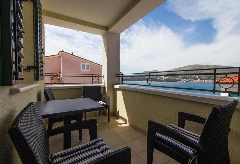 דירת 2 חדרים נוף לים, Villa Novak