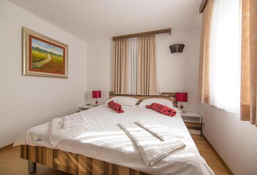 דירה בת חדר שינה 1 עם מרפסת, Villa Novak