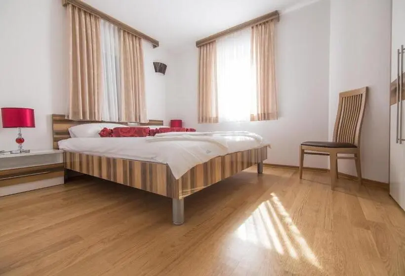 バルコニー付き１ベッドルームアパートメント, Villa Novak