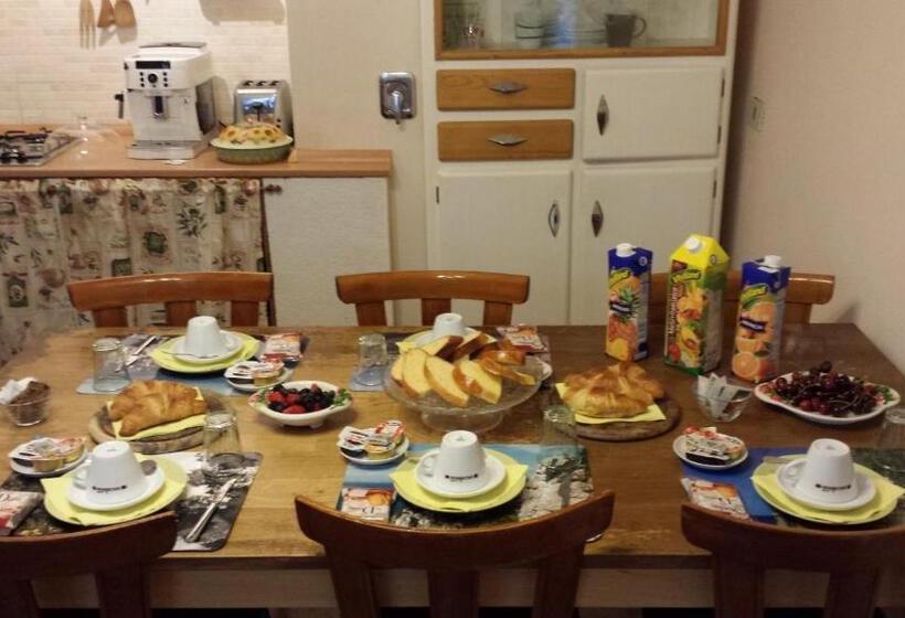 اتاق استاندارد با سرویس بهداشتی مشترک, Bed And Breakfast Al Cucherle