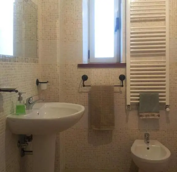 اتاق استاندارد با سرویس بهداشتی مشترک, Bed And Breakfast Al Cucherle