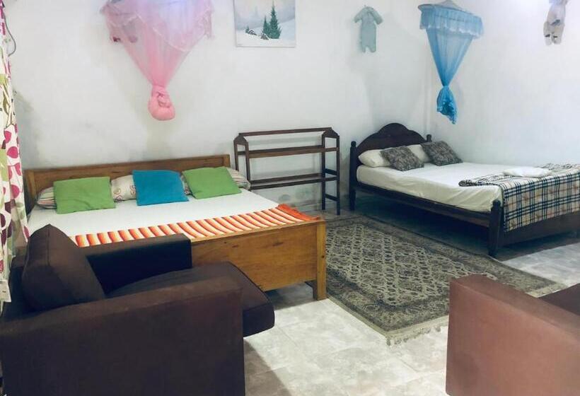 Quarto Familiar, Thisara Pool Resort Kataragama & Yala & Kabiliththa Safari