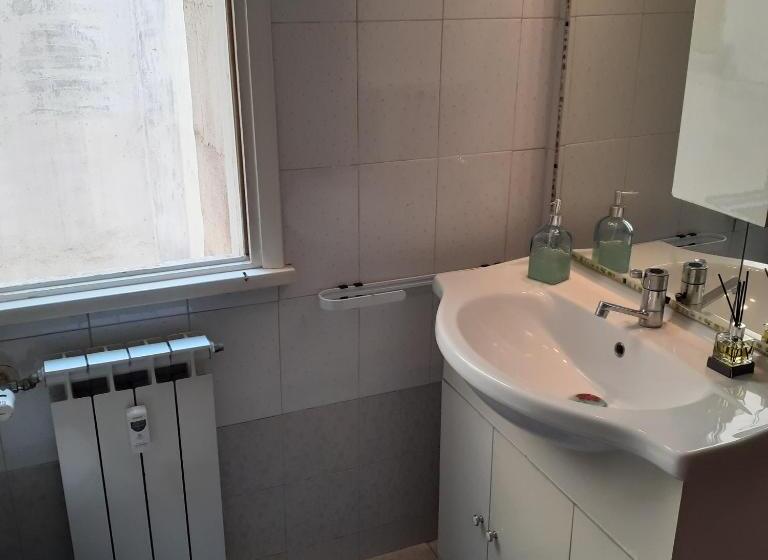 اتاق استاندارد با سرویس بهداشتی مشترک, My Sweet Rooms