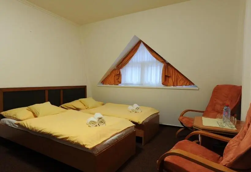 スタンダード４人部屋, Wellness Penzion Jarmilka S Privátním Wellness