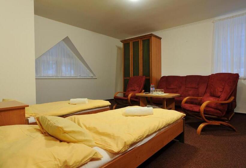 Семейное Студио, Wellness Penzion Jarmilka S Privátním Wellness