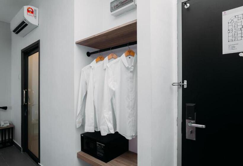 Standard Szoba, B Lot