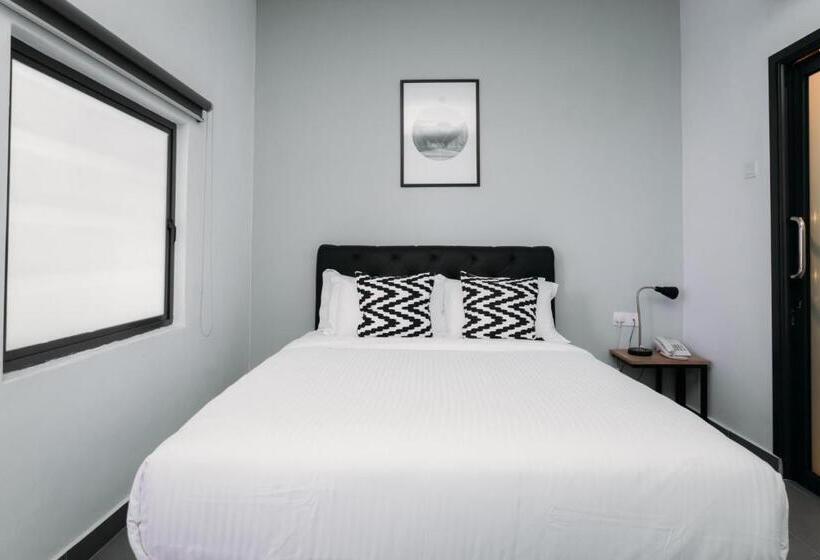 Standard Szoba, B Lot