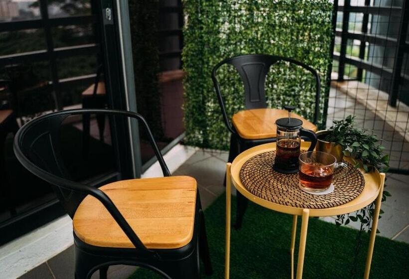 Standard Szoba Erkéllyel, B Lot