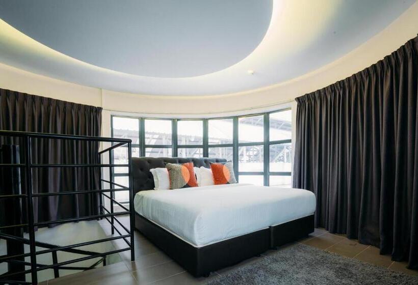 Standard Szoba Erkéllyel, B Lot