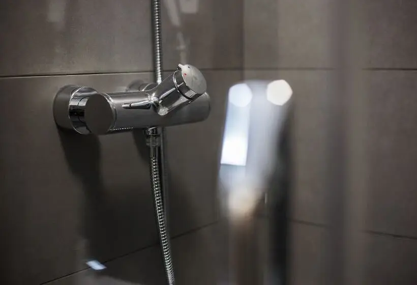 اتاق استاندارد سه نفره, Waw Hotel Airport Okęcie