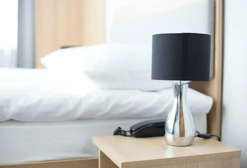 اتاق استاندارد چهار تخته, Waw Hotel Airport Okęcie
