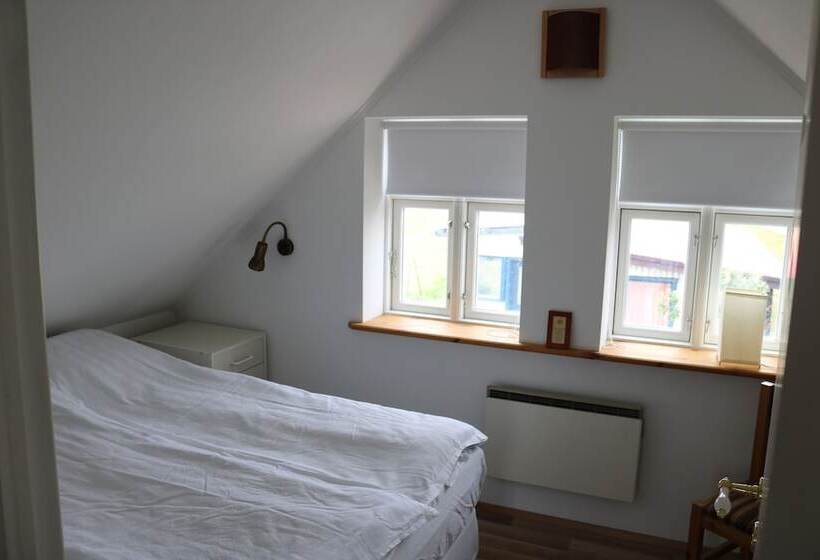 آپارتمان 2 خوابه با چشم‌انداز دریا, Guesthouse Lyngholt