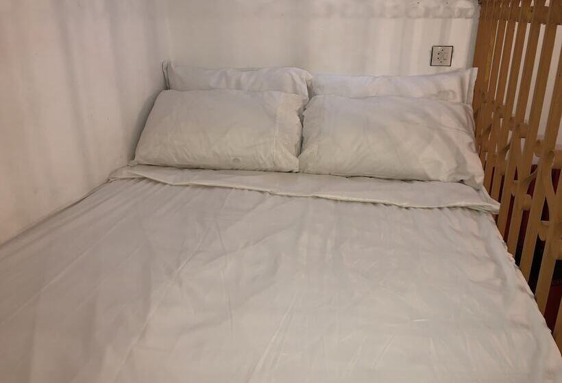 标准三人间, Dar Lalla Wafae