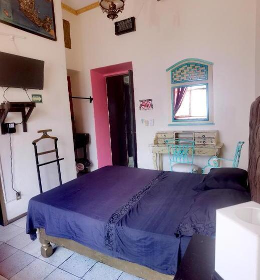 اتاق استاندارد, The Roof Backpackers