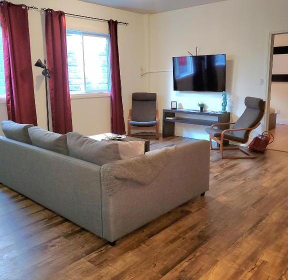 1 Szobás Deluxe Apartman, Cribs On The Hill