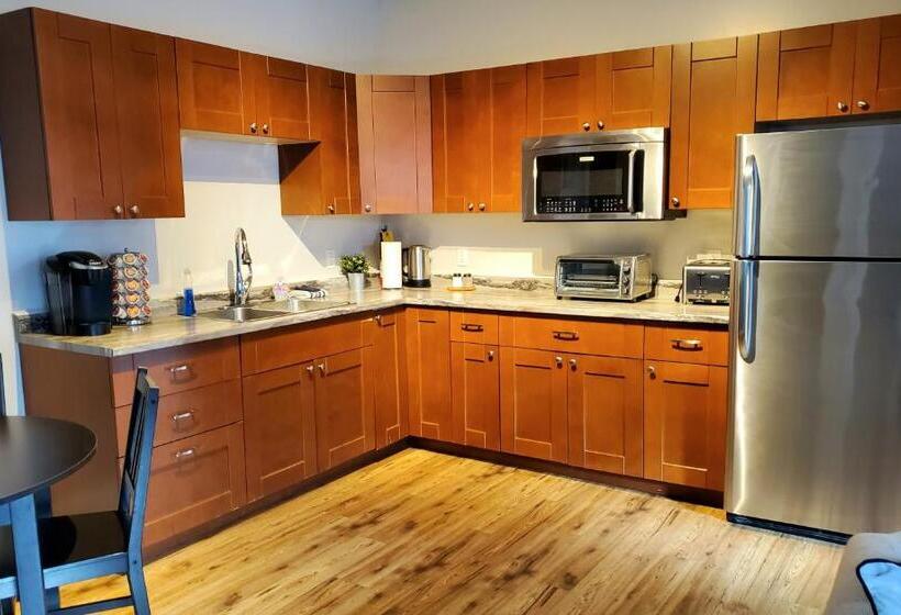 1 Szobás Deluxe Apartman, Cribs On The Hill