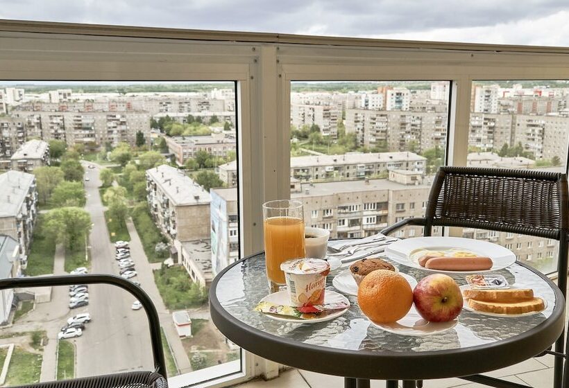 غرفة كومفورت, Business Hall Panorama